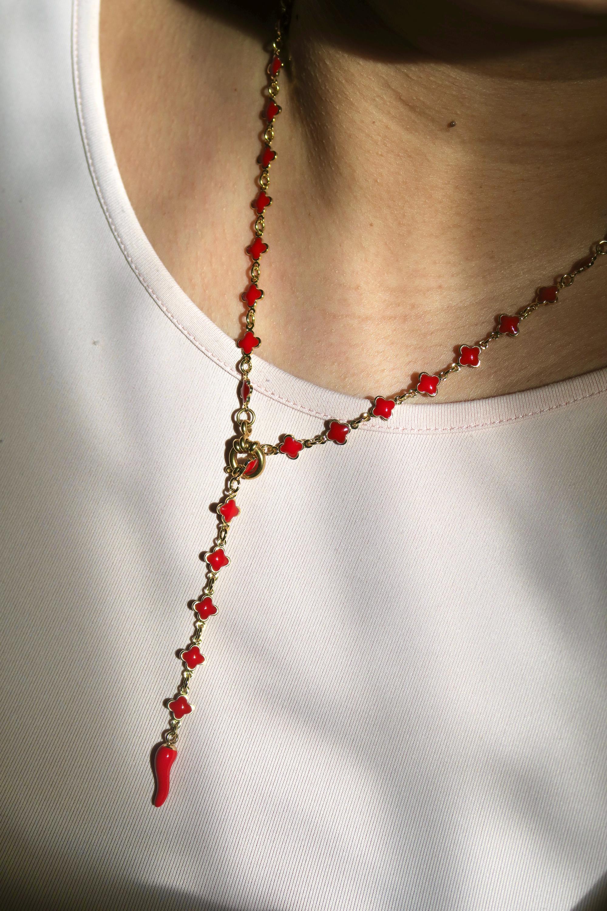 collier en y lariat rouge personnalisable avec charms en acier inoxydable