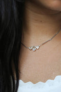 collier articulé argenté améthyste verte taillée en poire perles en argent 925